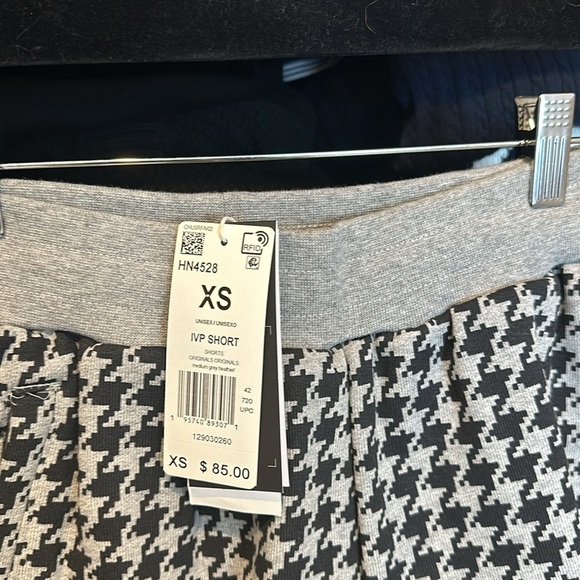 Adidas Ivy Park gray and black houndstooth hoodie and shorts set size XXS/XS NWT - Picture 3 of 4